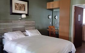Rustenburg Palm Lodge
